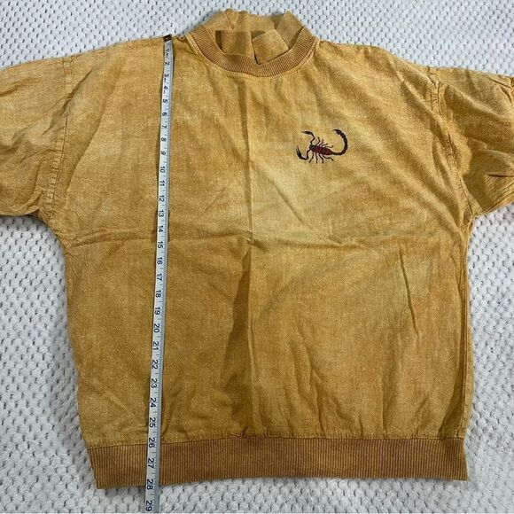 Lifestyles pull over shirt, long sleeve, scorpions on back, lightweight fabric. - Picture 8 of 9
